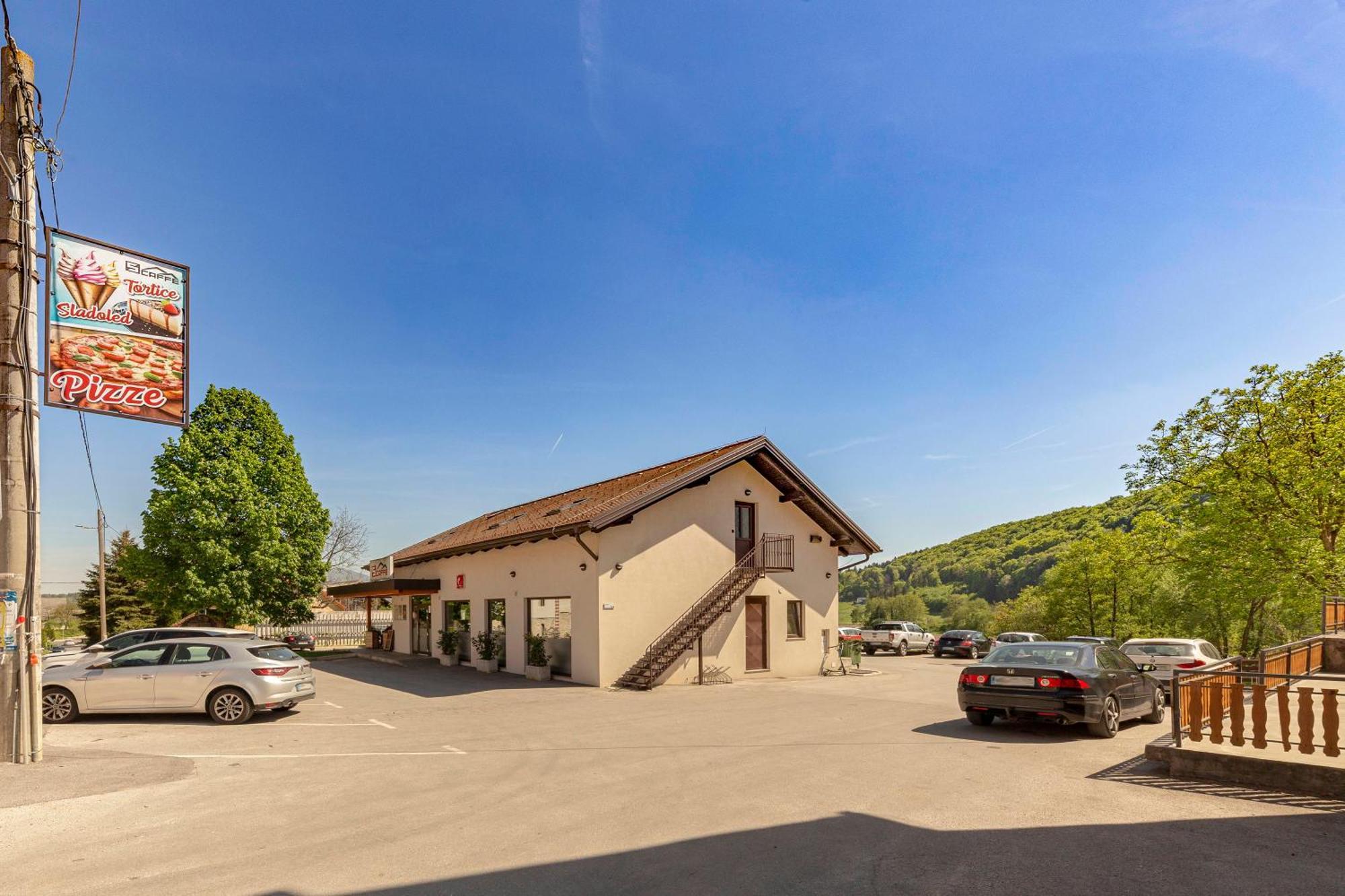 Rooms S Center Slovenske Konjice Exterior foto